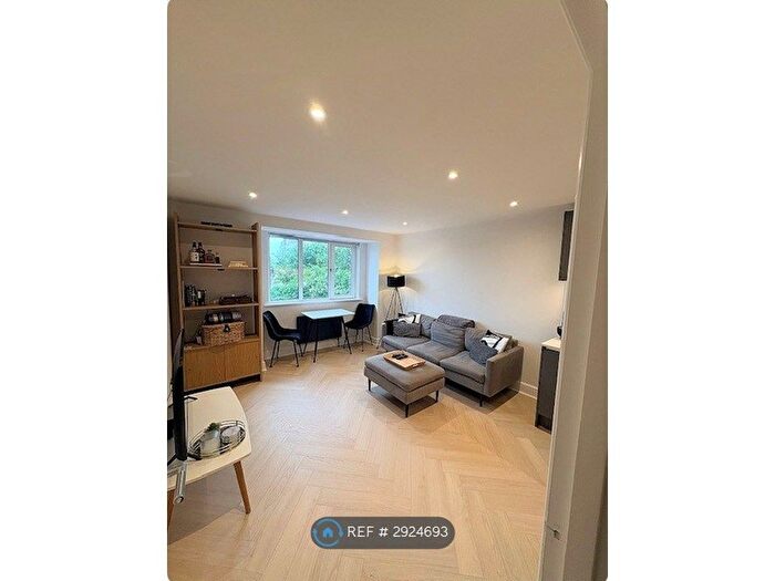 2 Bedroom Flat To Rent In Cassandra Court, London, NW2