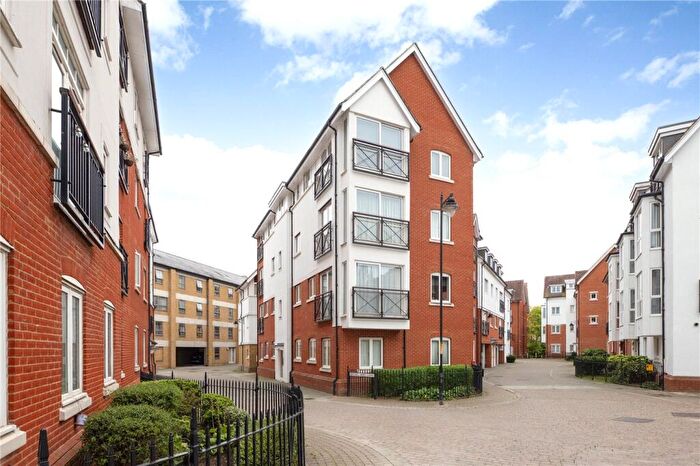 2 Bedroom Apartment For Sale In Drying Shed Lane, Canterbury, Kent, CT1