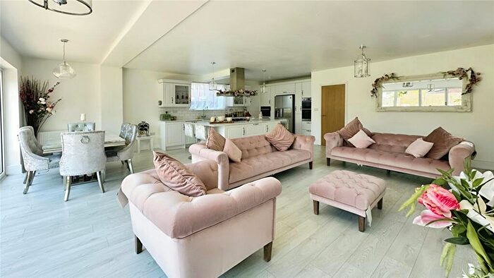 6 Bedroom Detached House For Sale In Westminster Drive, Kings Heath, Birmingham, B14