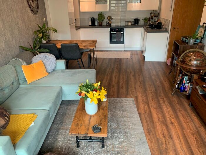 2 Bedroom Flat To Rent In Hall Street, Birmingham, B18