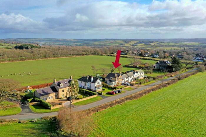 3 Bedroom Detached House For Sale In Merrybank Lane, Huby, Leeds, LS17