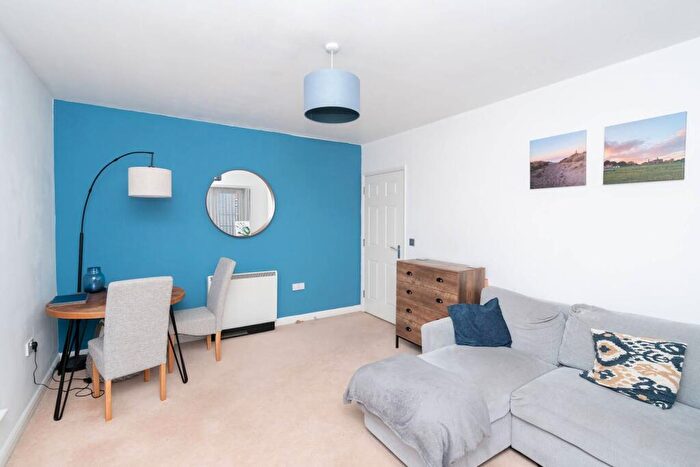 2 Bedroom Flat For Sale In Moorview House, Selden Hill, , Hemel Hempstead, HP2