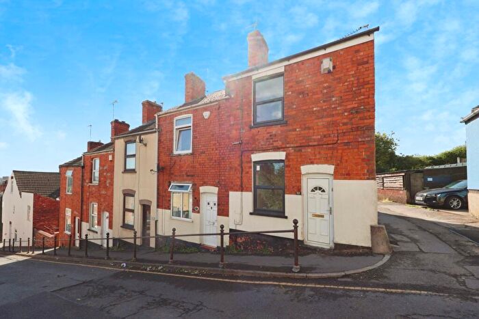 2 Bedroom End Of Terrace House To Rent In Victoria Street, Lincoln, LN1
