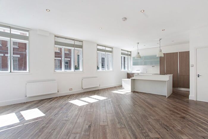 3 Bedroom Flat To Rent In Frith Street, London, Greater London, Soho, W1D