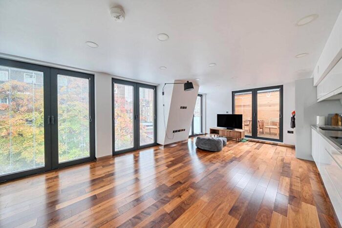 3 Bedroom Flat For Sale In Hatton Row, St John's Wood, London, NW8