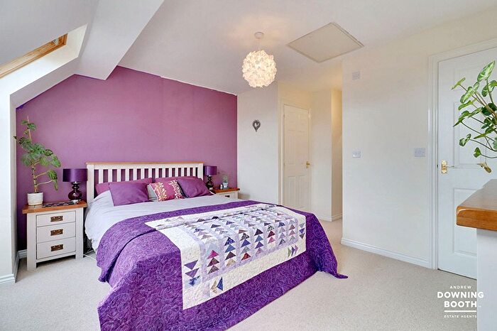 3 Bedroom End Of Terrace House For Sale In Richardson Way, Rugeley, WS15