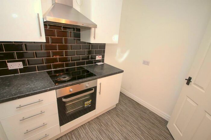1 Bedroom Flat To Rent In Waterfront House, Montonmill Gardens, Eccles, M30