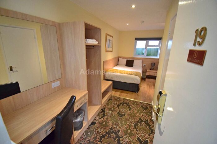 1 Bedroom Studio To Rent In Connaught Road, Reading, RG30