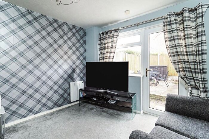1 Bedroom Semi-Detached House To Rent In Finsbury Road, Nottingham, NG5