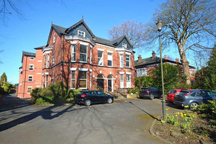 2 Bedroom Flat For Sale In Thorn Bank Lodge, Heaton Moor Road, Heaton Moor, SK4