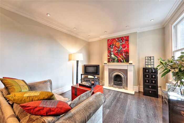1 Bedroom Flat To Rent In Worple Road, London, SW20