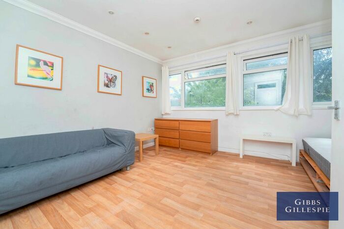 1 Bedroom Studio To Rent In Soverign Close, Ealing, W5