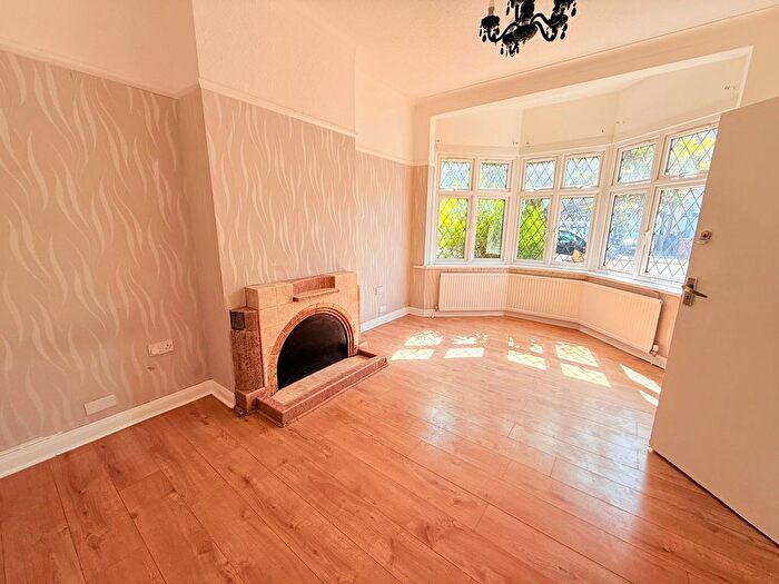 4 Bedroom Terraced House To Rent In Albert Road, Ilford, IG1