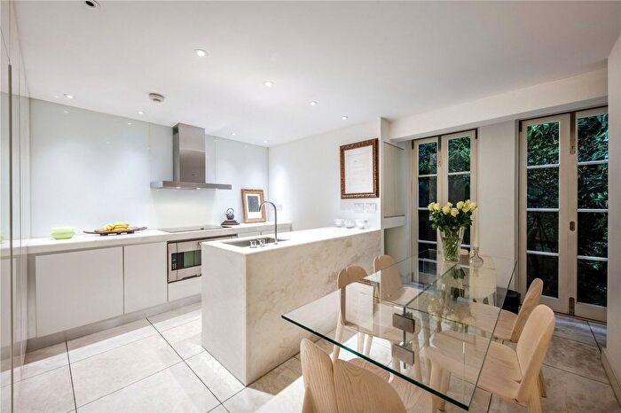 3 Bedroom Terraced House For Sale In Cleveland Row, St James’S, London, SW1A