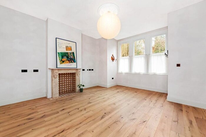 4 Bedroom House To Rent In Fox Hill Gardens, Crystal Palace, London, SE19