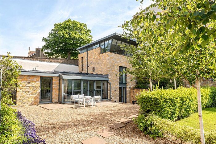 3 Bedroom Property For Sale In Marine Hill, Clevedon, BS21