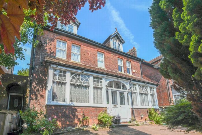 6 Bedroom Detached House For Sale In Salisbury Road, Dover, CT16