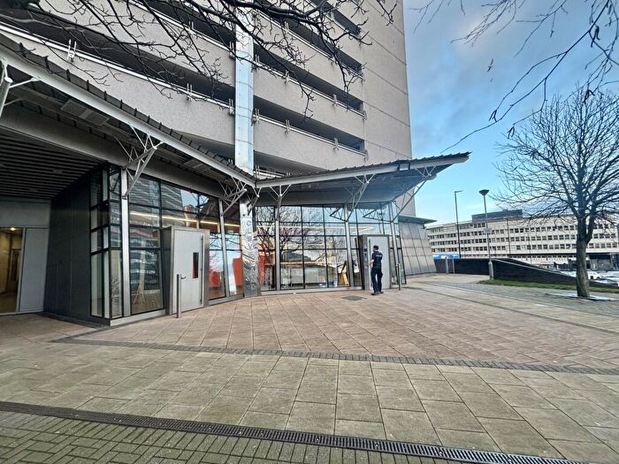 1 Bedroom Flat To Rent In Cleveland Tower, B1