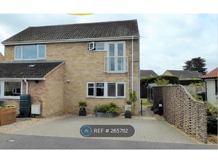 2 Bedroom Semi-detached House To Rent In Orchard Close, Woodbridge, IP12
