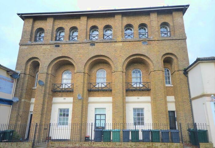 1 Bedroom Flat To Rent In Newtown Green, Ashford, TN24