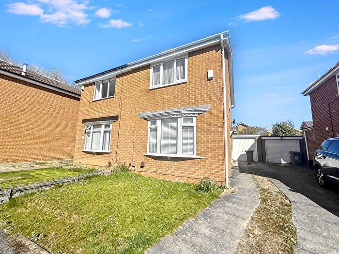 2 Bedroom Semi-Detached House To Rent In Hickling Grove, Stockton-On-Tees, TS19