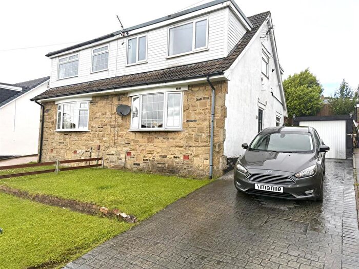 3 Bedroom Semi-Detached House For Sale In Harcourt Avenue, Thornton, Bradford, BD13