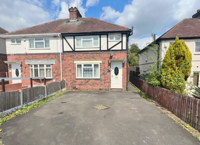3 Bedroom Semi-Detached House To Rent In Swan Street, Brierley Hill, DY5