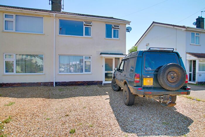 3 Bedroom Semi-Detached House To Rent In Haslehurst Close, March, PE15