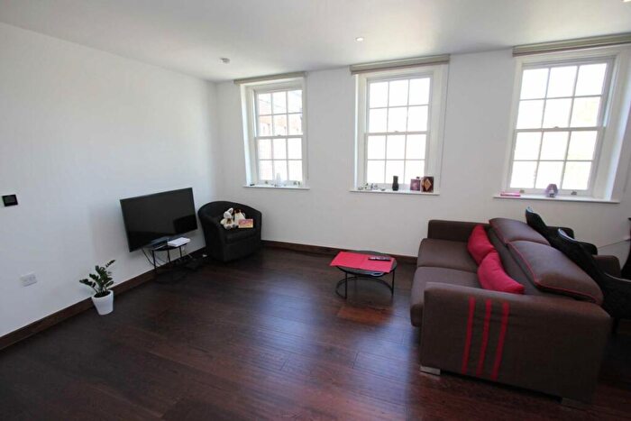 Flat To Rent In Jewel Square, Wapping, E1W