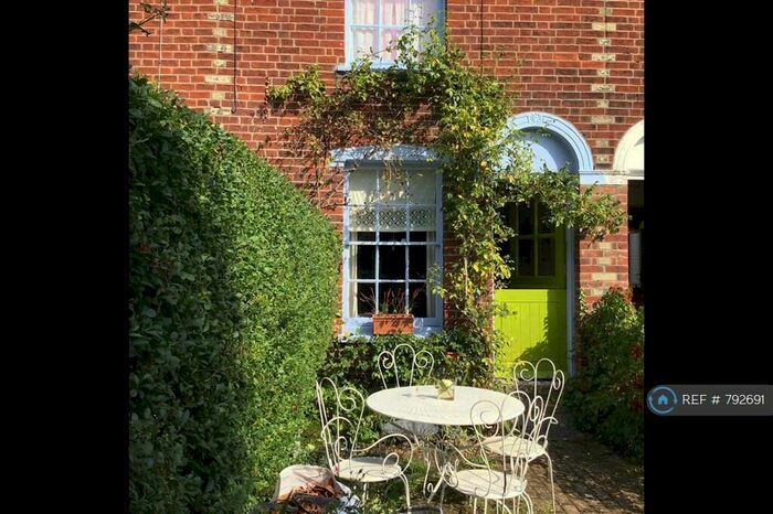 2 Bedroom Terraced House To Rent In Park Road, Wivenhoe, CO7