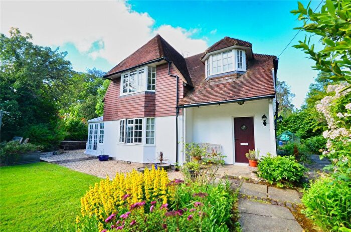 4 Bedroom Detached House For Sale In Dormansland, Lingfield, Surrey, RH7