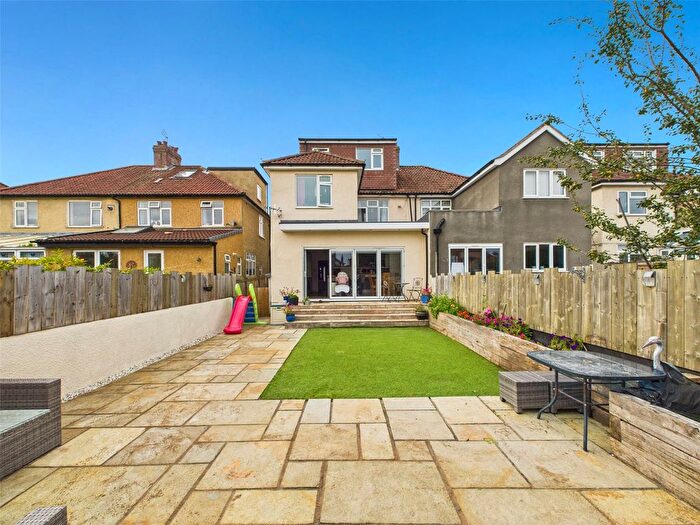 4 Bedroom Semi Detached House For Sale In Shaftesbury Road, Weston-Super-Mare, North Somerset, BS23