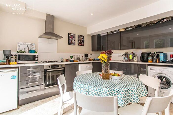 6 Bedroom Terraced House To Rent In Newmarket Road, Brighton, BN2