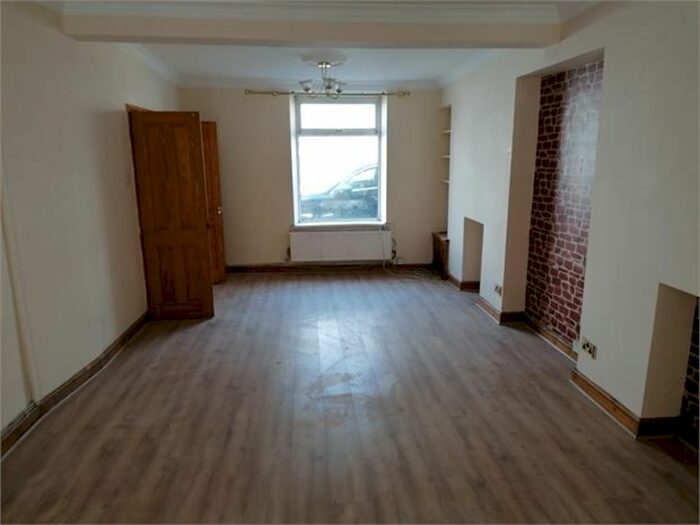 4 Bedroom Terraced House To Rent In Primrose Street, Tonypandy, Rct. CF40