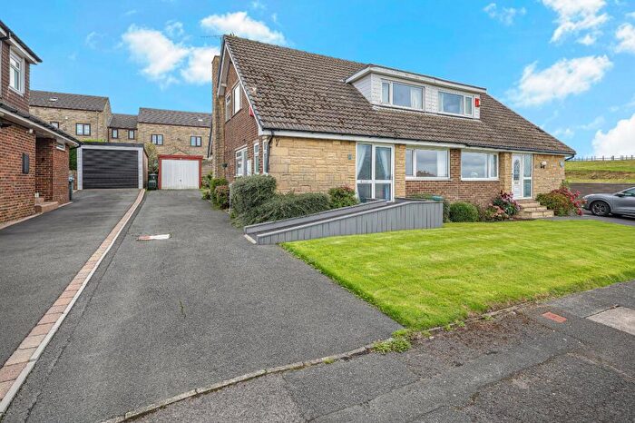 4 Bedroom Semi-Detached House For Sale In Ferndale, Clayton, Bradford, BD14