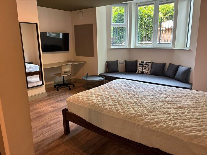1 Bedroom Studio To Rent In Moorland Road, Leeds, LS6
