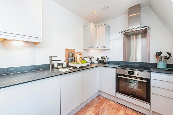 1 Bedroom Flat For Sale In Jacobs Yard, Basingstoke, RG21
