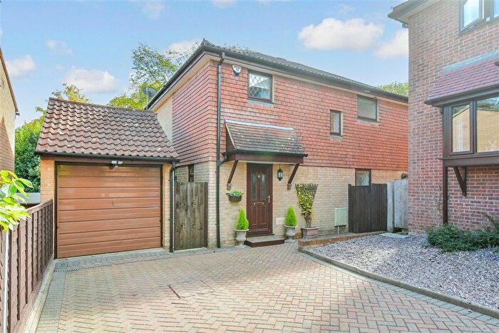 4 Bedroom Detached House For Sale In The Covert, Chatham, Kent, ME5