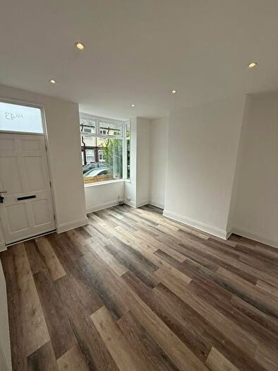 4 Bedroom Terraced House To Rent In Vermont Street, Leeds, LS13