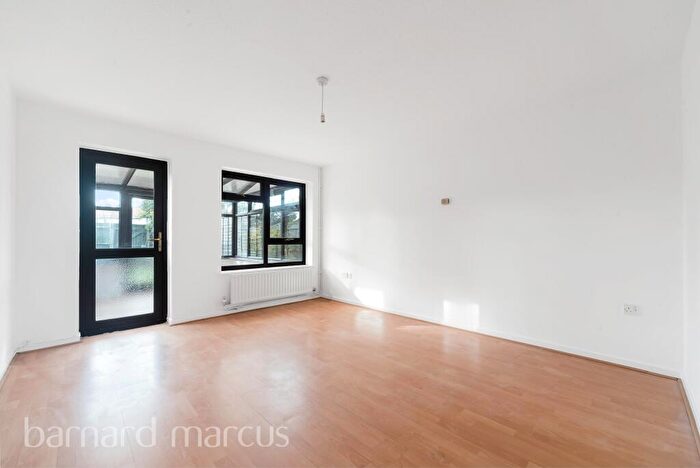 1 Bedroom House To Rent In Ambleside Avenue, Walton-On-Thames, KT12