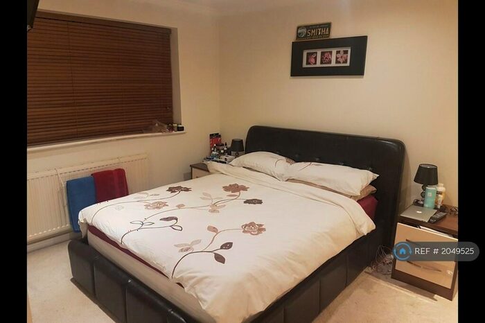 4 Bedroom Detached House To Rent In Collyer Road, Stokenchurch, High Wycombe, HP14