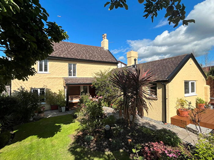 2 Bedroom Detached House For Sale In Brinsea Road, Congresbury, BS49