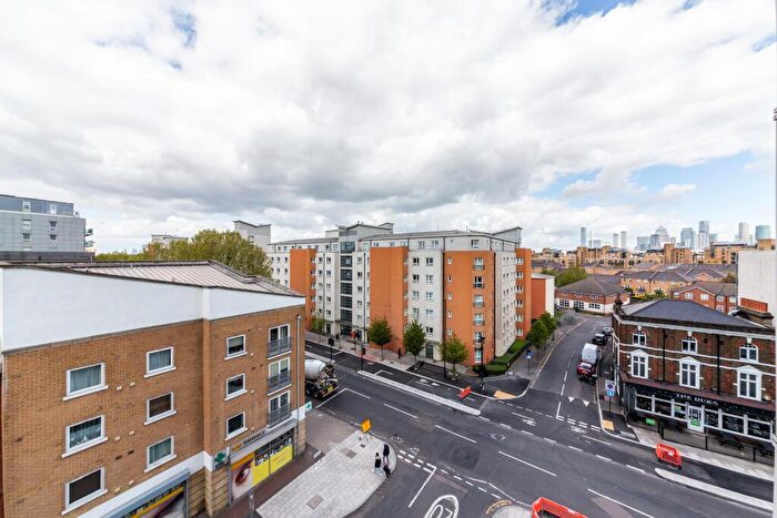 3 Bedroom Flat To Rent In Little Thames Walk, Greenwich, SE8