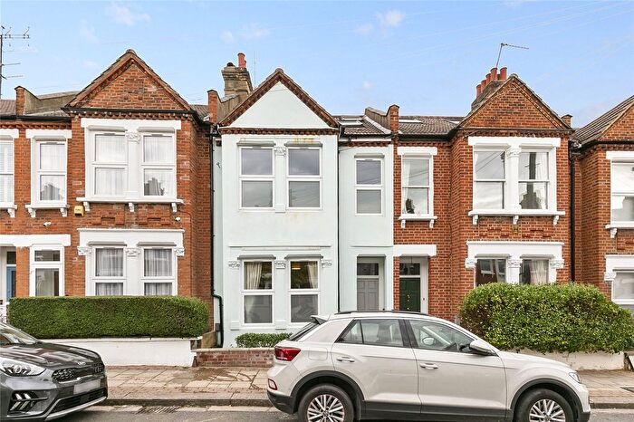 4 Bedroom Terraced House For Sale In Cathles Road, London, SW12