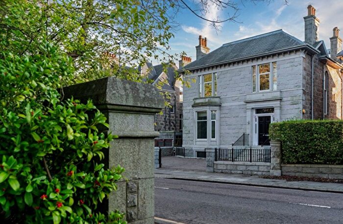 4 Bedroom Detached House For Sale In King's Gate, Aberdeen, AB15