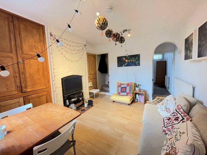 3 Bedroom Property To Rent In Station Street, Loughborough, LE11