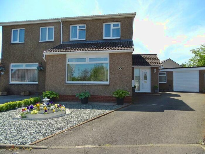 2 Bedroom Semi-Detached House For Sale In St. Serf's Grove, Clackmannan, FK10