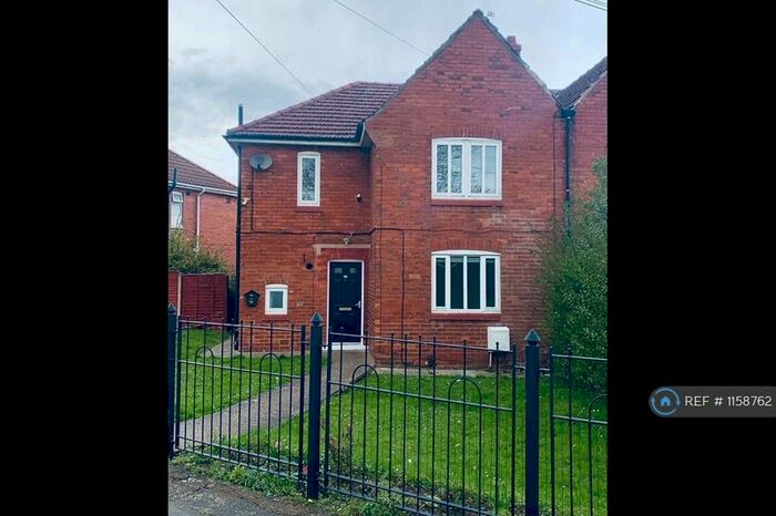 3 Bedroom Semi-Detached House To Rent In Pembroke Avenue, Doncaster, DN4