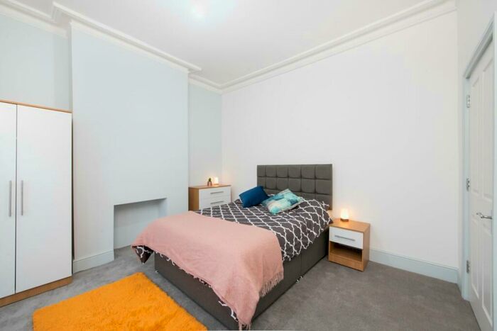 1 Bedroom House To Rent In The Avenue, London, N17