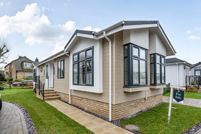 2 Bedroom Park Home For Sale In Manor Farm Park, East Stoke, Wareham, BH20